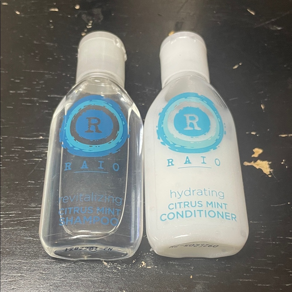 RAIO Citrus Mint Hydrating Shampoo and Conditioner - Travel Set